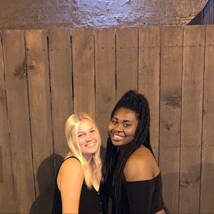 Meet your Posher, Destinee